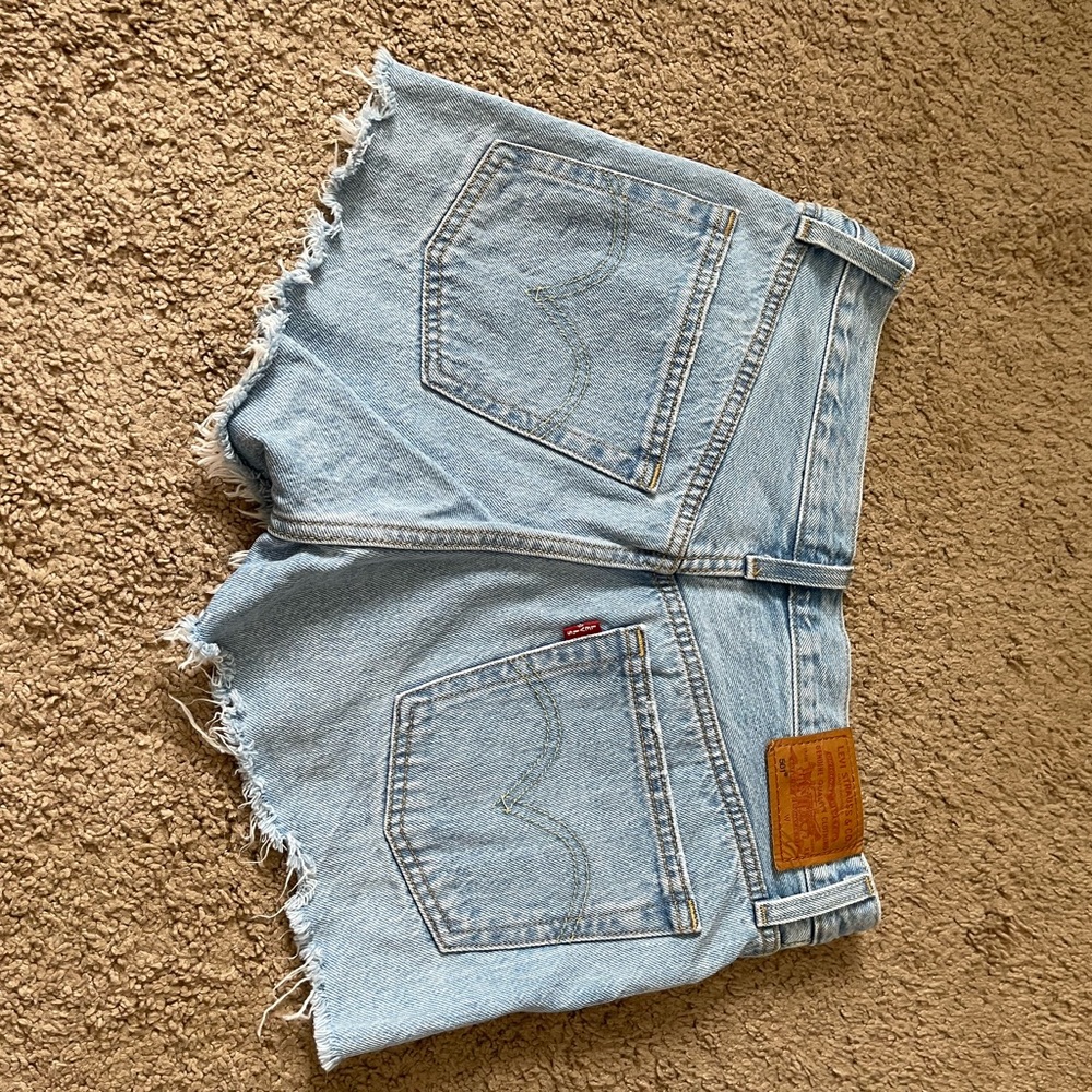 Levi shorts